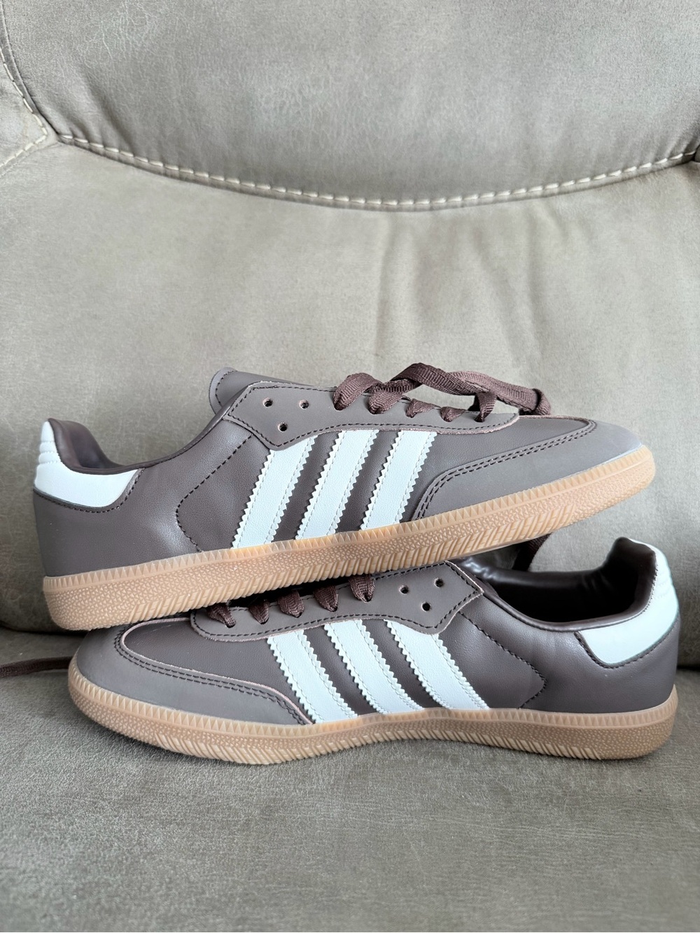 adidas Low-Top Brown Sneakers with White Stripes - Picture 1 of 5